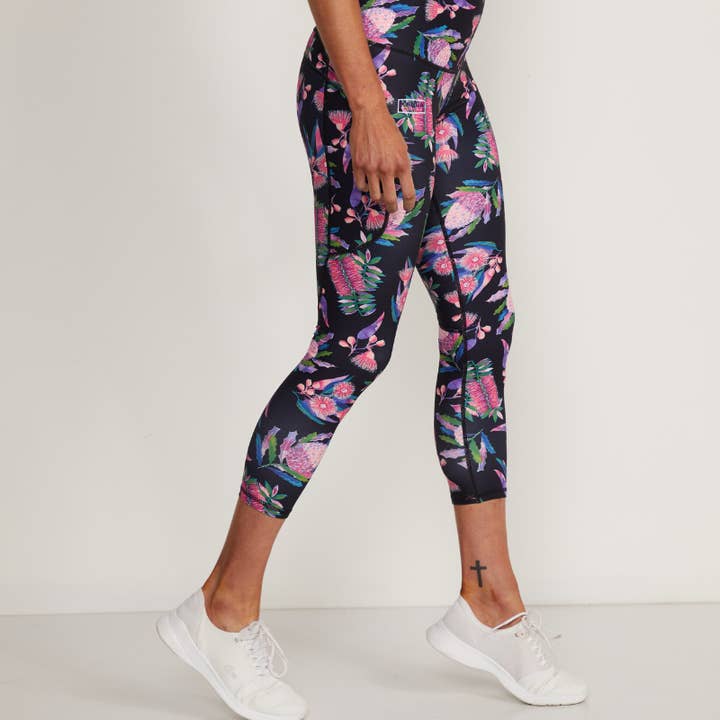 KANGA 7/8 Maternity & Postpartum Leggings for wholesale by MummActiv