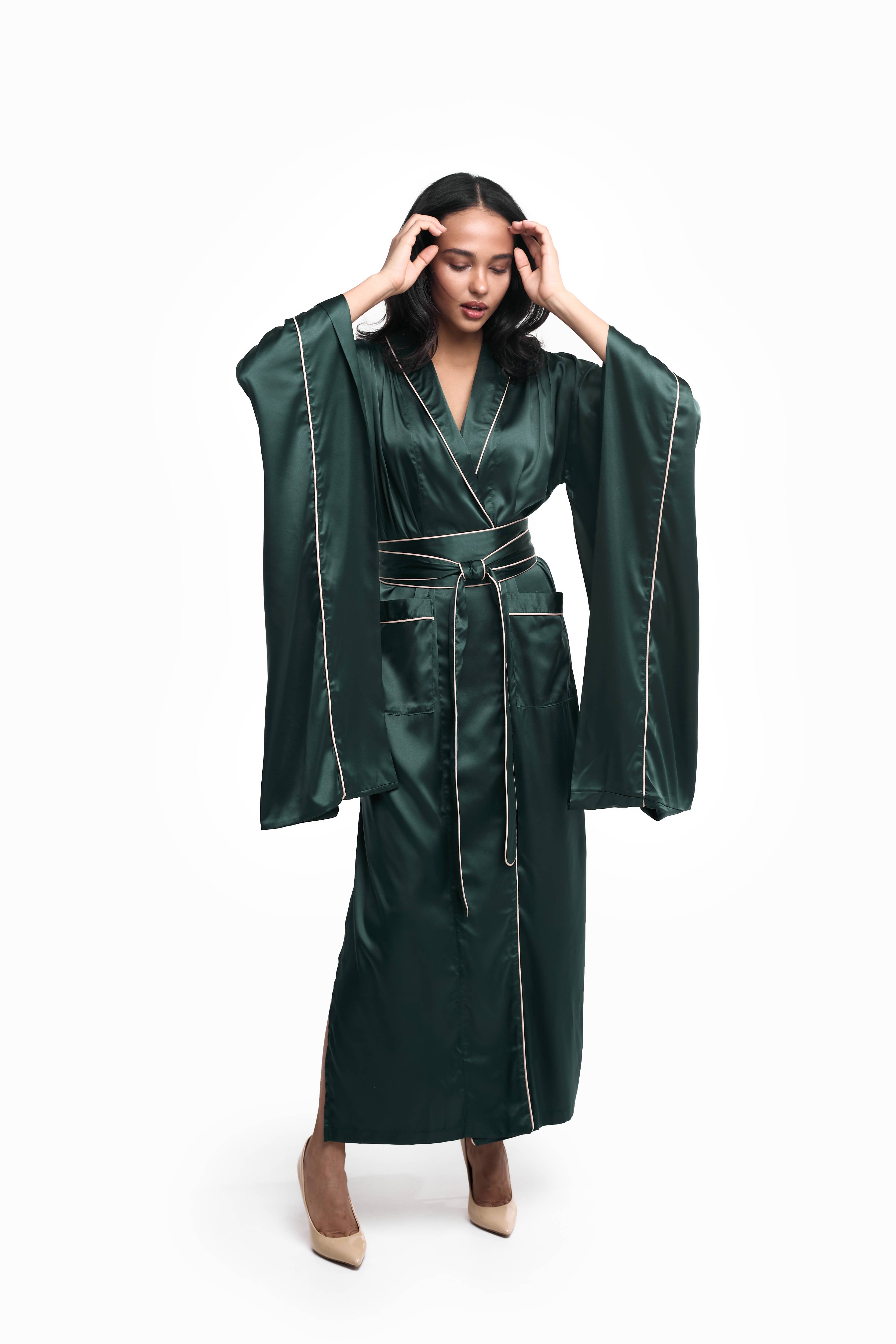 IDENTITY LINGERIE - Wholesale Robe - Women's - 100% Silk Kimono, Silk Dressing Gown, 19 Momme Silk Robe1