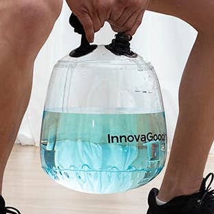 Wasserkettlebell für Fitnesstraining mit Fibell Übungsanleitung | InnovaGoods für den Großhandel von InnovaGoods