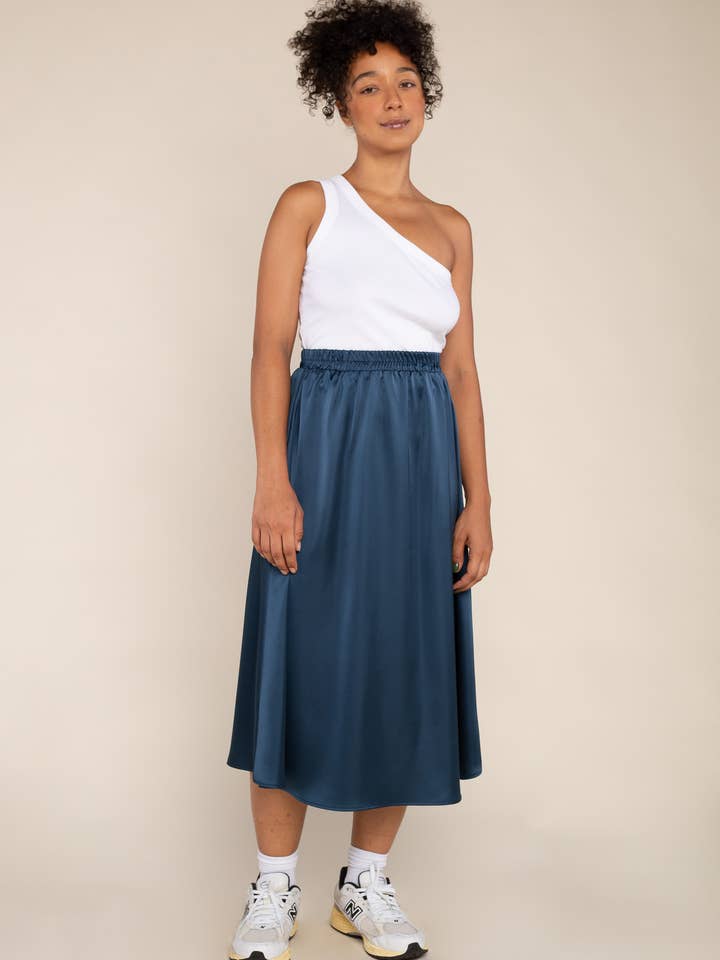 NLT - Wholesale Skirt - Women's - Satin Midi Skirt - Plus Size3