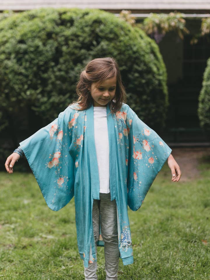 Folkwear – wholesale Costume – Child – 136 Children's Kimono & Vests8