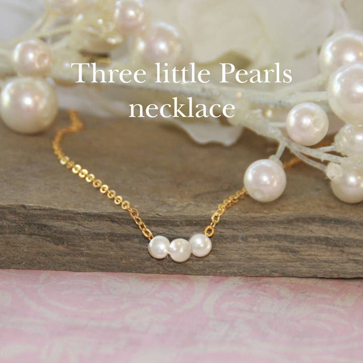 Collectables America - Wholesale Kids Necklace - Kids - Three Little Pearls So Sweet Necklace CJ-102