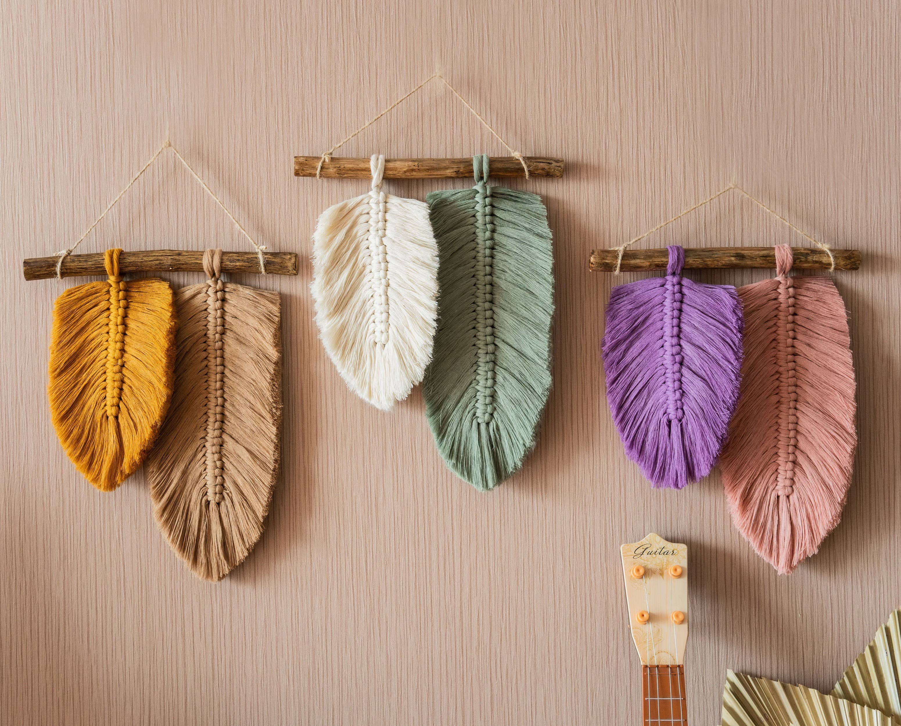 HeartCrafted - Wholesale Decorative Tassel/Wall Drop - Feather Macrame Wall Hanging L0413