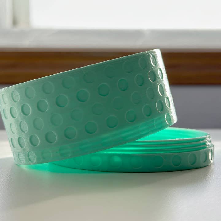 Printed Foundry – Großhandel Badeseifenschale – Reisetauglicher runder Shampoo-Riegelhalter mit Deckel, Seifenspender5