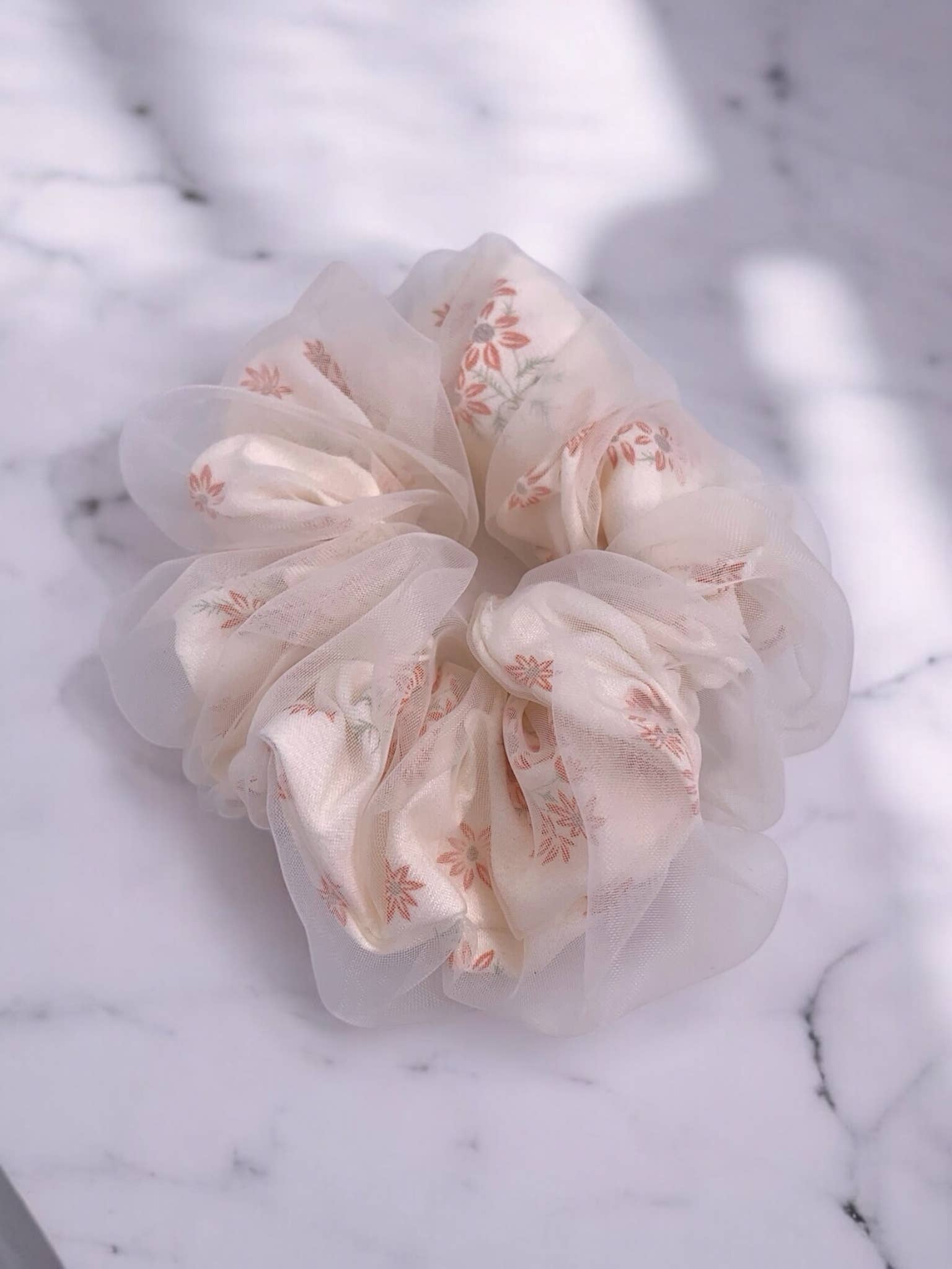 BYREN | ÉLINE L'ATELIER - Wholesale Hair Accessories Set - Women's - Floral pattern scrunchie FQ24M2