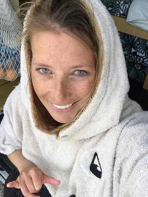 WAVE HAWAII - Wholesale Poncho - Women's - WAVE HAWAII Poncho Soul4