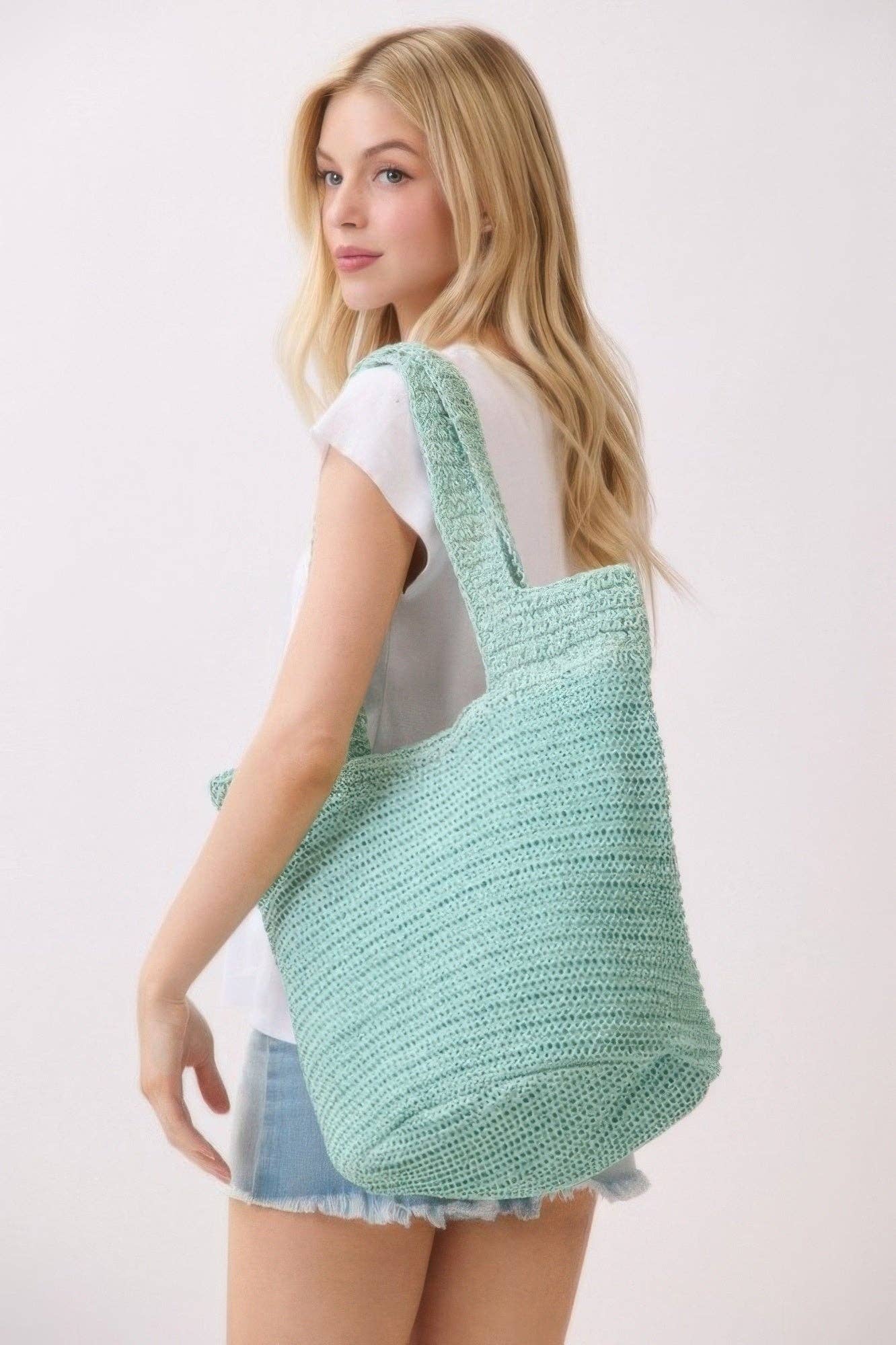 CC Wholesale Clothing - Wholesale Tote Bag - Women's - Round Bottom Handmade Strap Woven Straw Tote Bag9