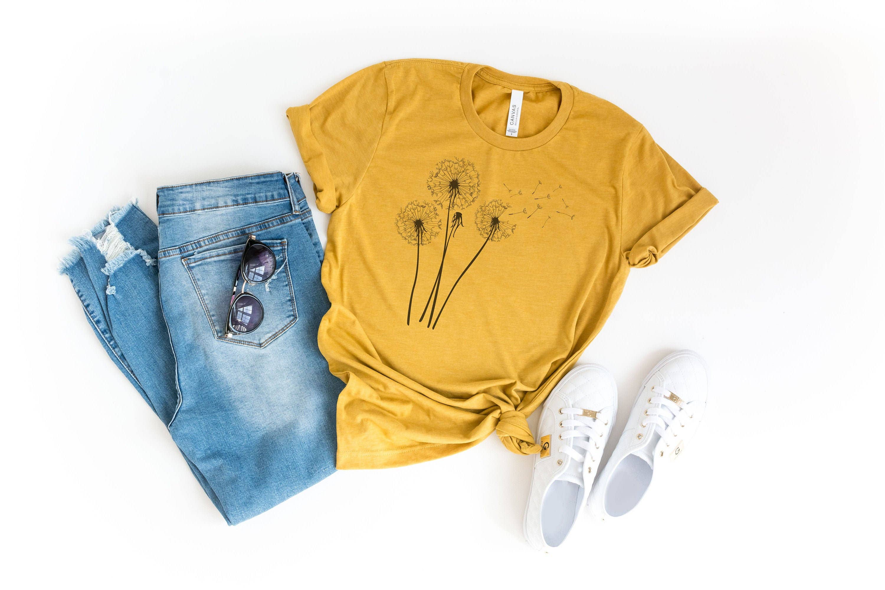 Amy Anne Apparel Inc – wholesale Screen printed t-shirt – Women′s – Dandelion Silhouette Tee | Botanical Tshirt