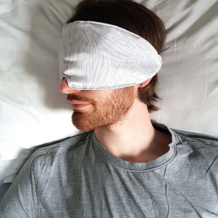Ilke Usluca Design – wholesale Sleep/eye mask – Reversible Calm Sleep Mask5