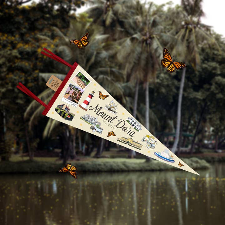 Felt Pennant with any city landmarks and any color for wholesale by Smallcity Gifts