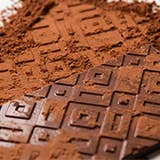 Maison Bonange - Wholesale Chocolate Bar - Organic Dark Chocolate Bar 80g 70% & Verbena Crystals5