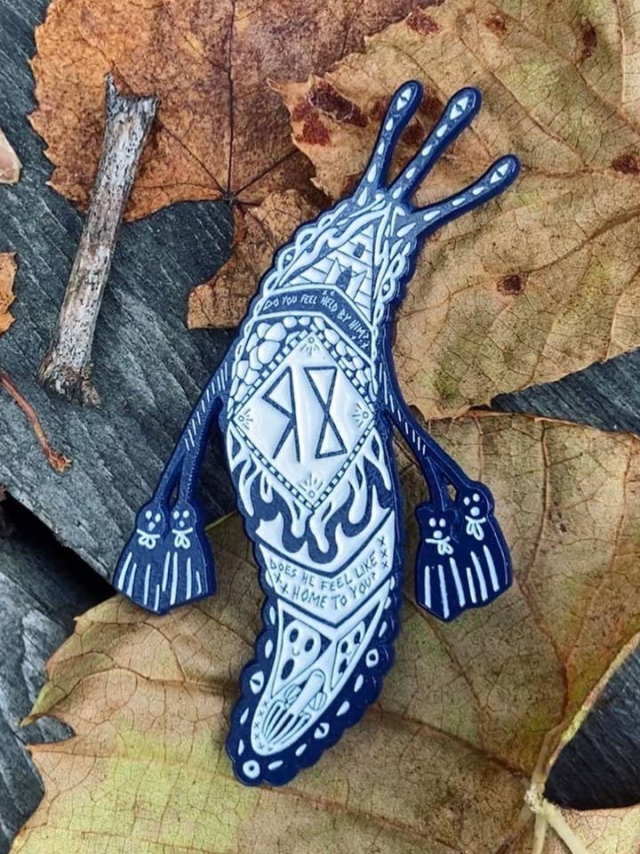 Midsommar pour la vente par fox & koi: stickers and pins