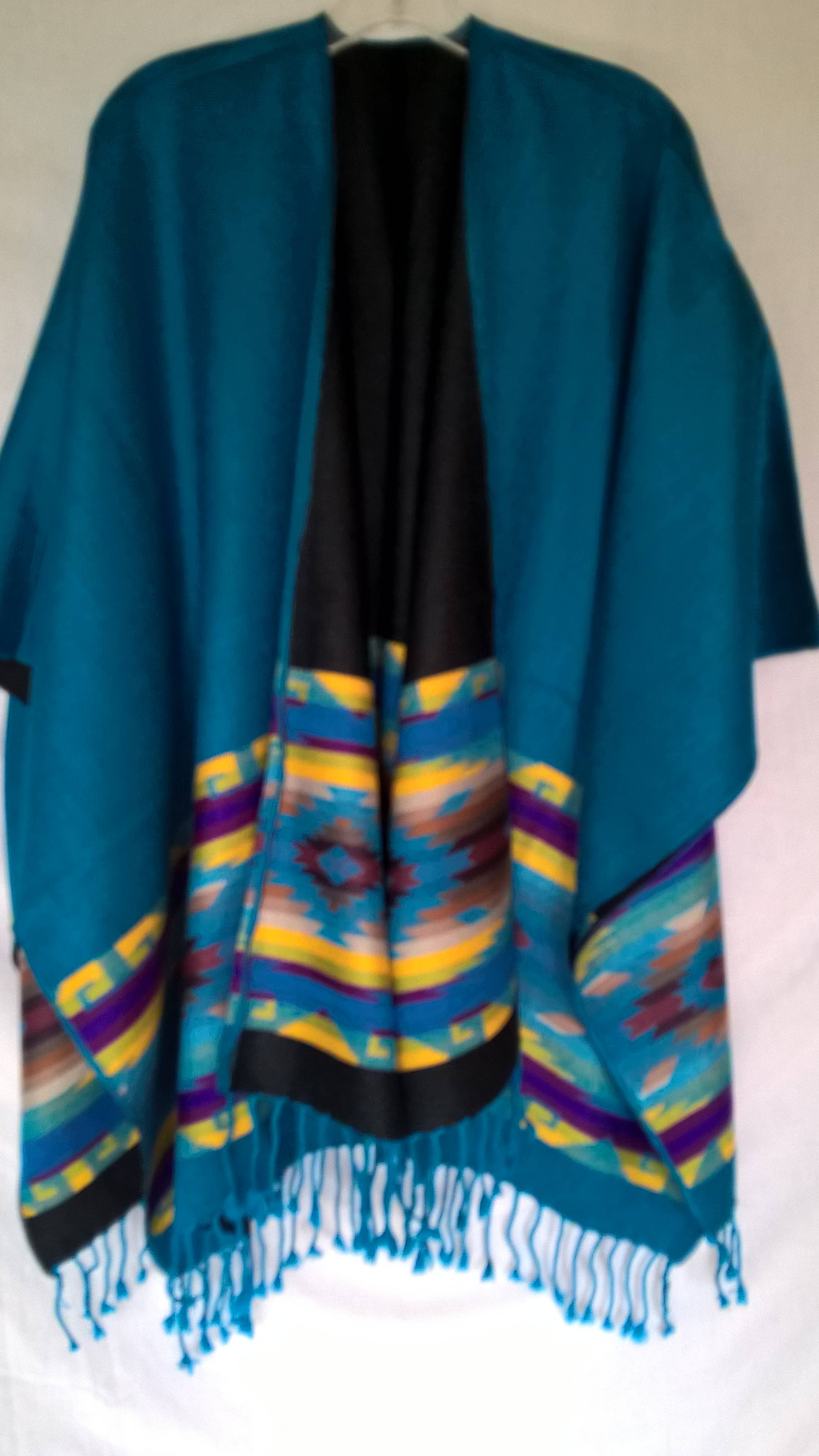 Treasure of ANDES - Venta al por mayor Poncho - Mujer - Poncho Andino Artesanal REVERSIBLE Unisex ENVÍO GRATIS18