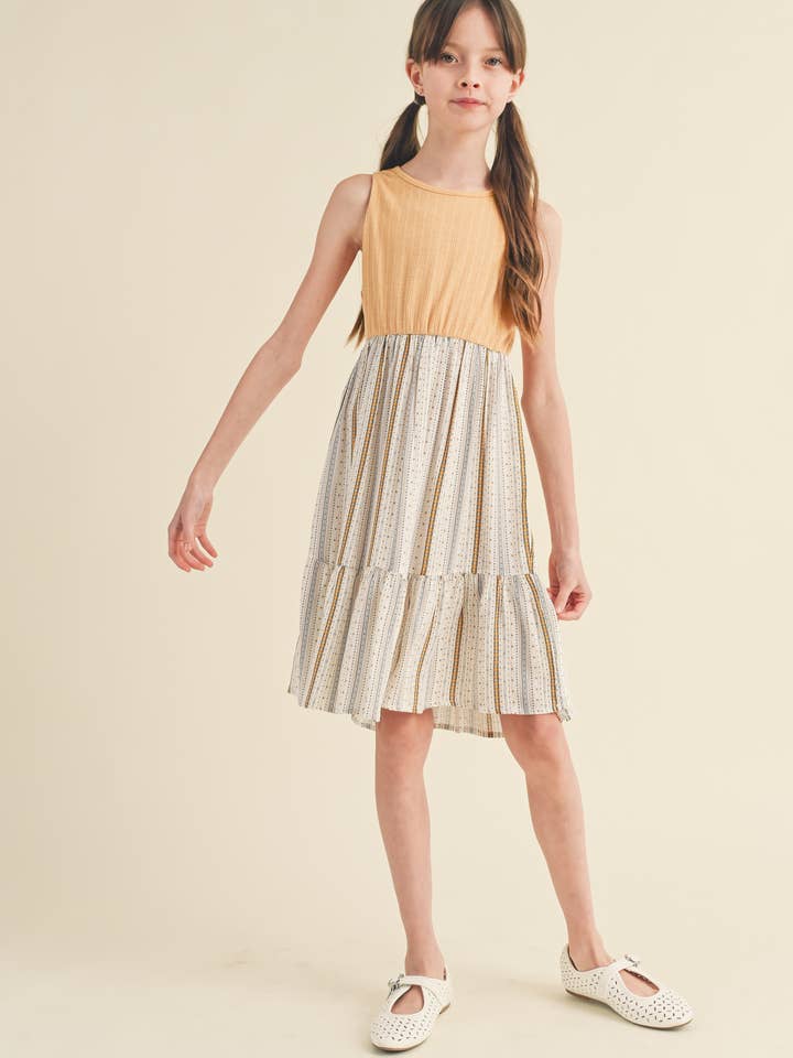 VESTITO A BALZE CON MANICHE A BALZE PER BAMBINE E BAMBINE TWEEN (7-12 ANNI) per la vendita all'ingrosso da parte di heart and arrow