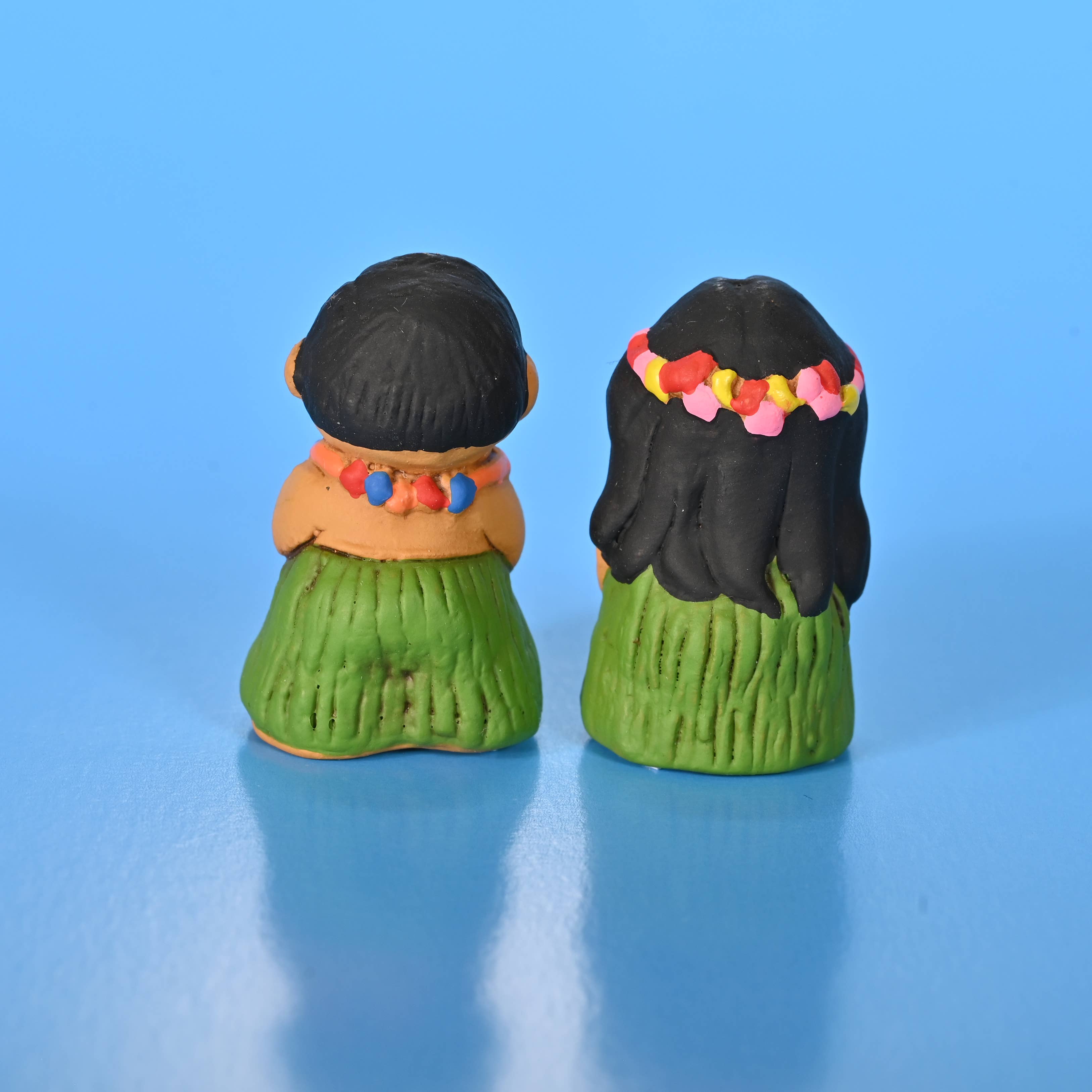 Lucuma Designs - Vente Crèche de Noël - Lucuma Designs - Mini crèche hawaïenne 6 pièces, 2,9 cm de haut2