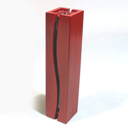 Kyoohoo LAQUE Pot de Fleurs Ligne Rouge pour la vente par Greeting Life America