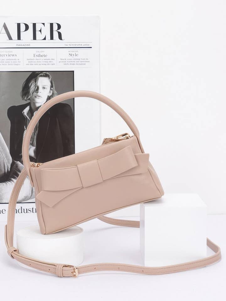 Handtasche aus Kunstleder mit Band an der Oberseite für den Großhandel von CC Wholesale Clothing