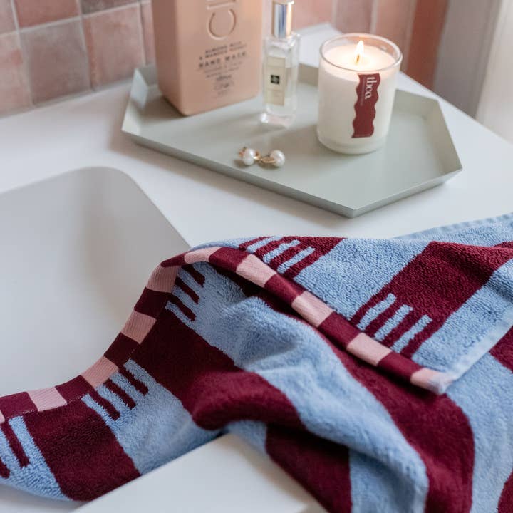 TBCo - Wholesale Bath Towel - Cotton Towels in Blue Stripe