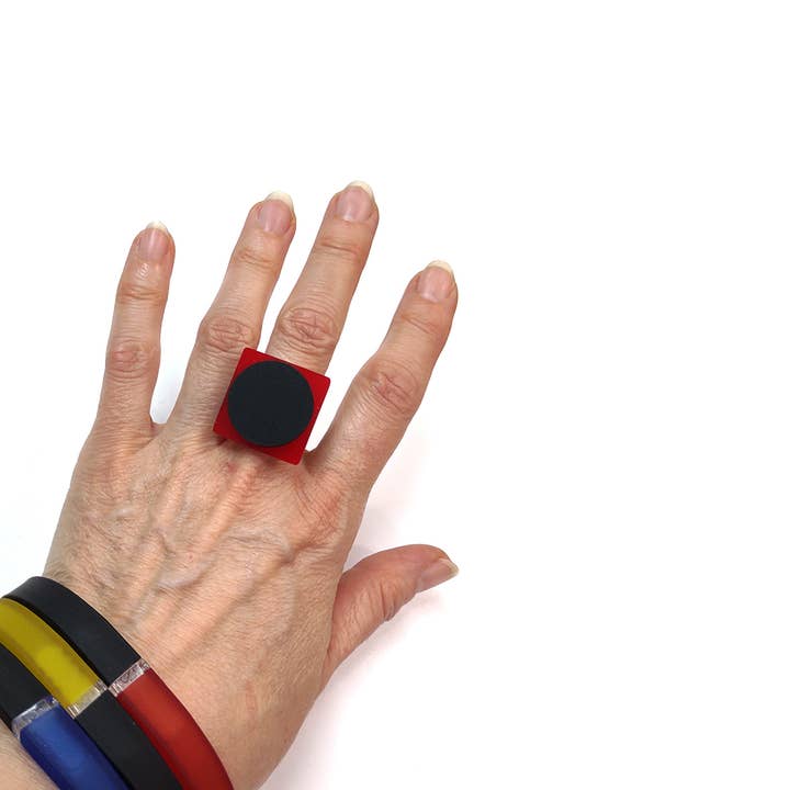 ALEX+SVET – wholesale Cocktail/statement ring – TIM LG acrylic ring LUSH GLOW line