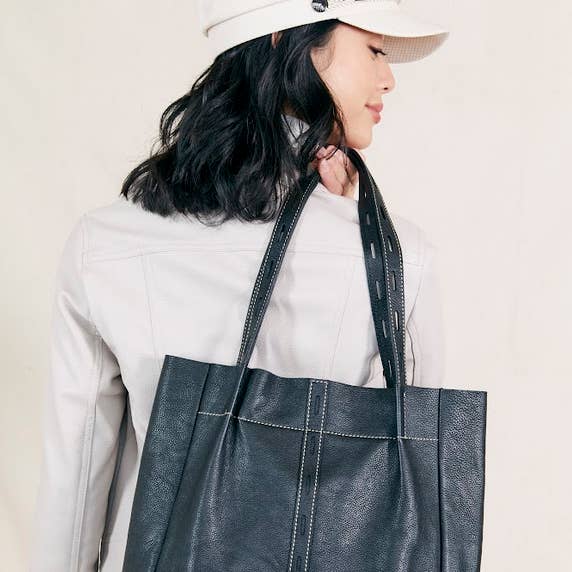 Borse in pelle fatte a mano Perri per la vendita all'ingrosso da parte di Latico Leathers