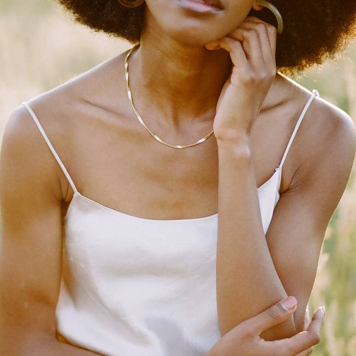 Rover & Kin - Wholesale Link & Chain Necklace - Twisted Herringbone Chain1