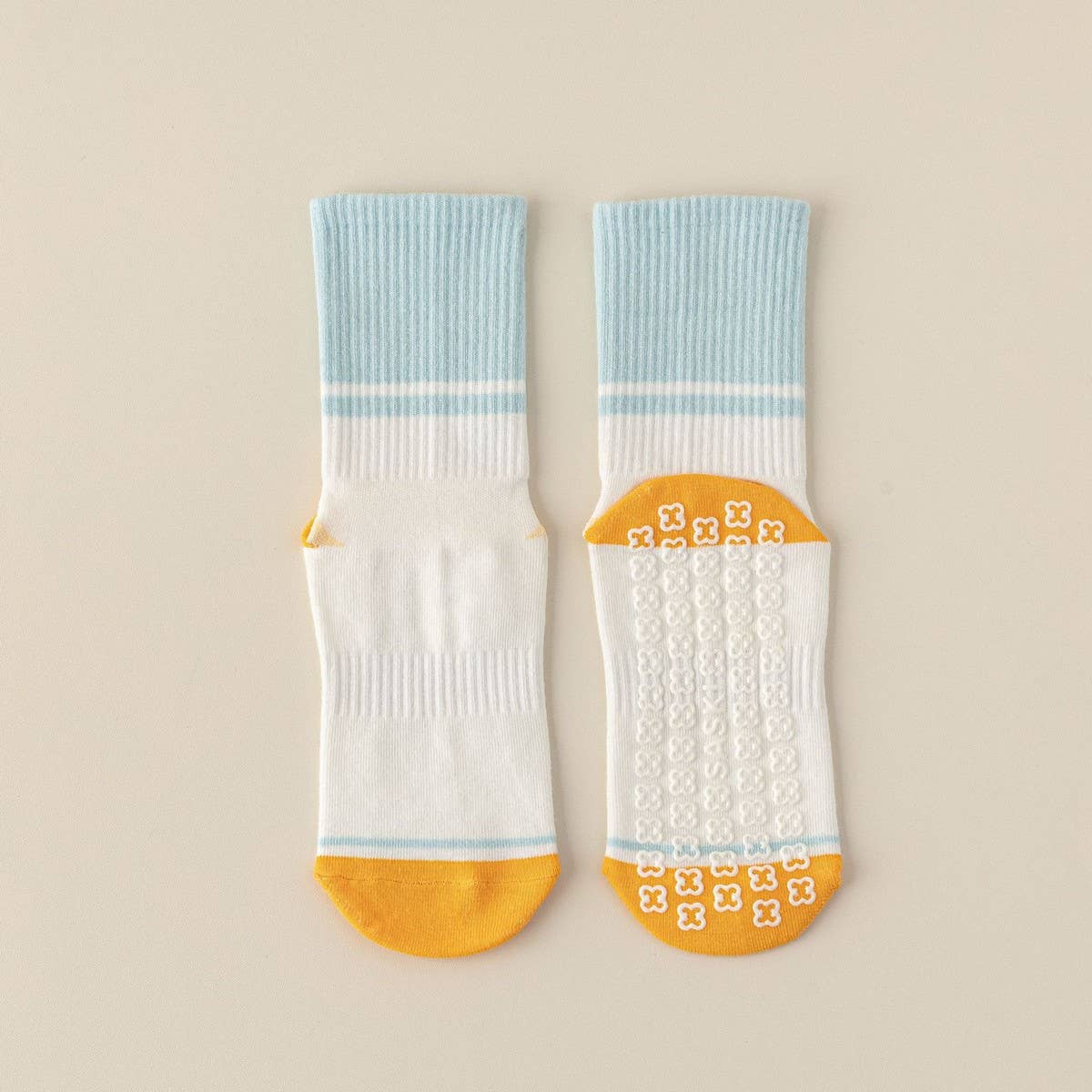 ACCITY - Wholesale Socks - Women's - SPORTS NON-SLIP COLOR MATCHING YOGA MID-TUBE SOCKS_CWMS13594