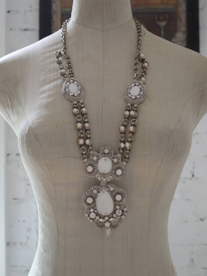 Collar para venta al por mayor de Ranjana Khan