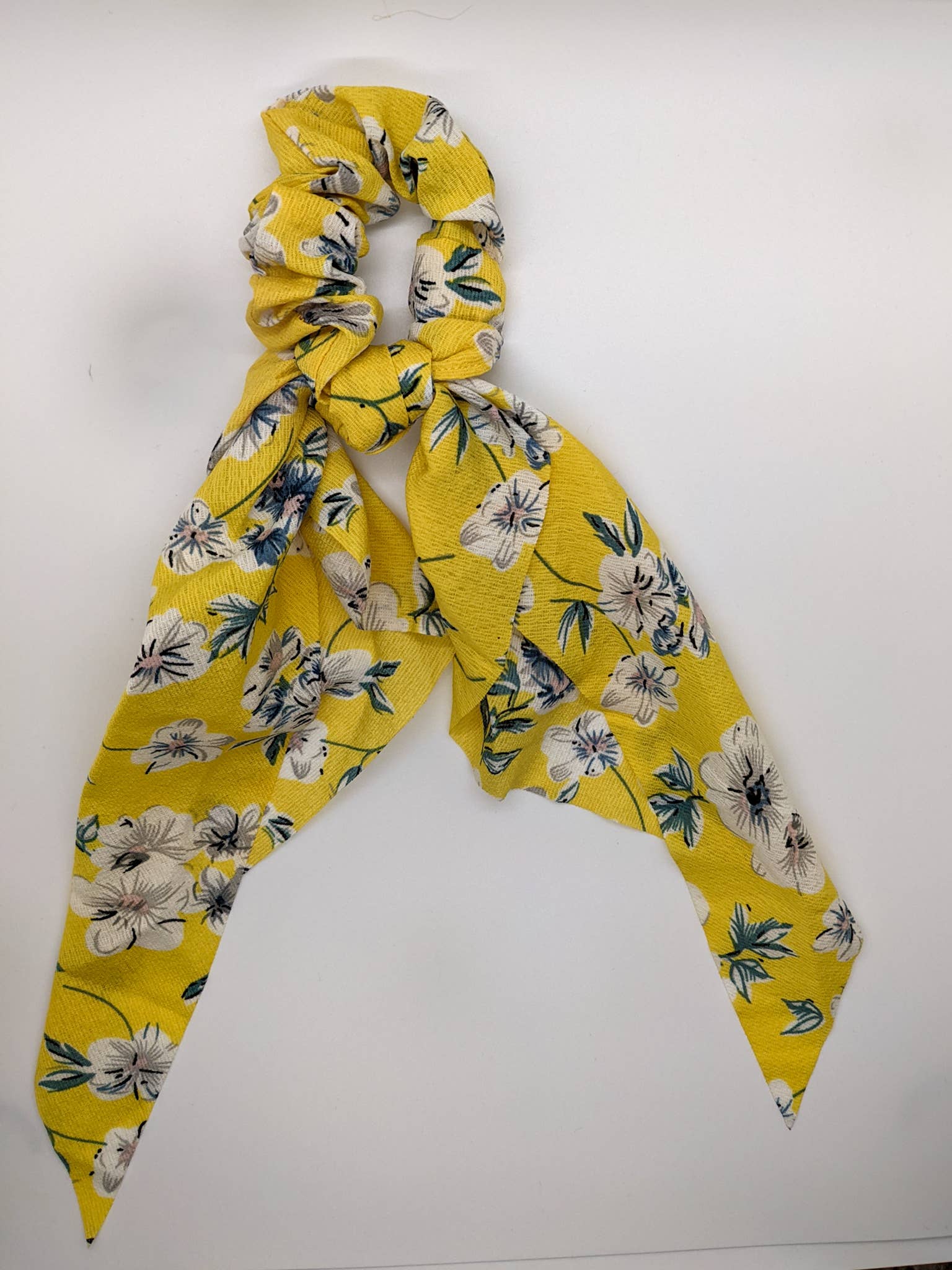 BRITTs. BOWs – Scrunchie - Mulher por atacado – Bandana Floral Mulher Scrunchie com Laço0