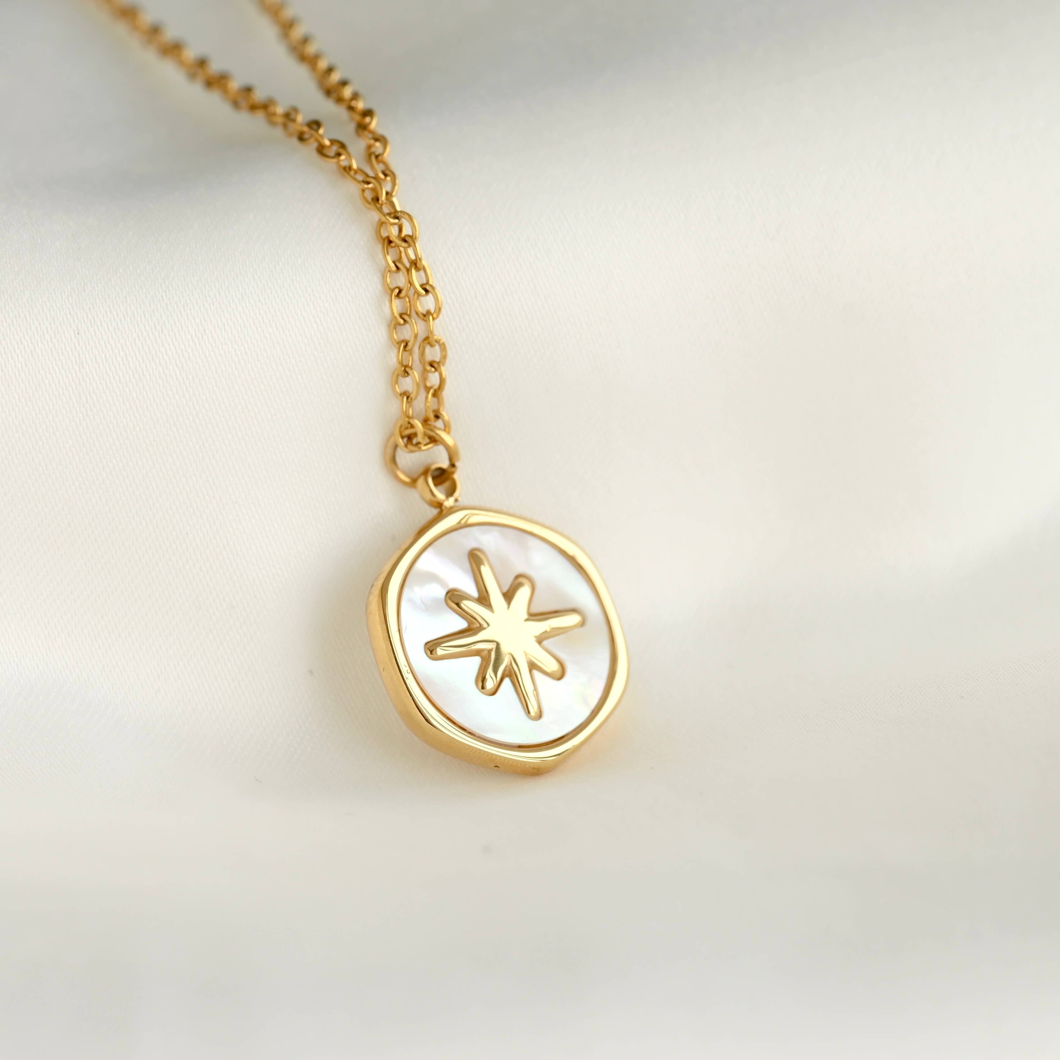 Blueyejewelry – Engroshandel Halskæde med vedhæng – Halskæder med Perlemorsvedhæng-Hjertehalskæde-Stjernevedhæng2