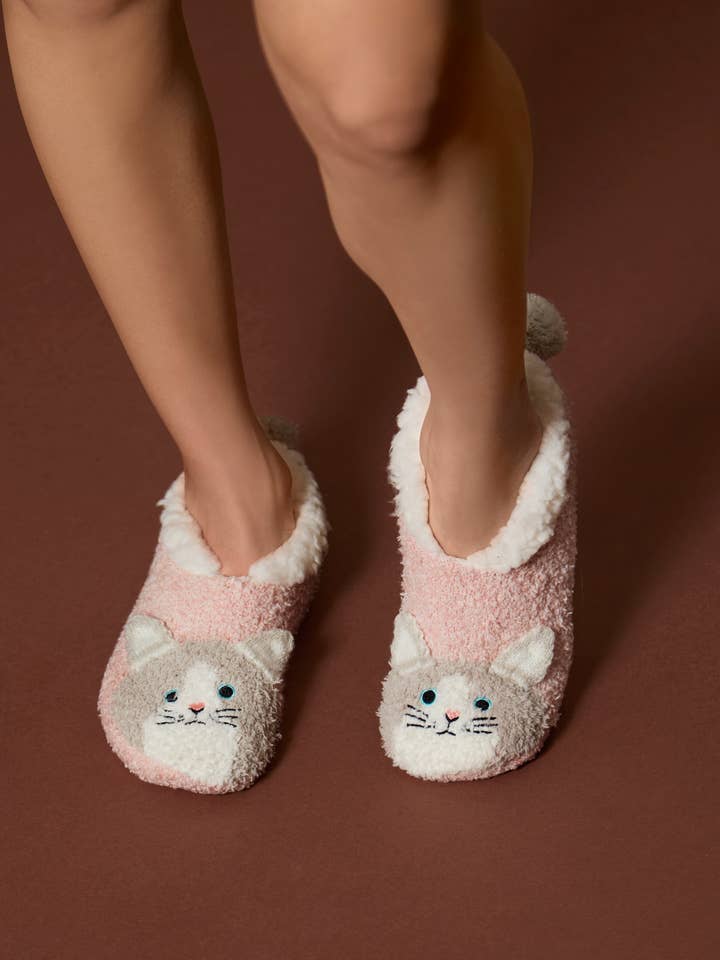 Blush Memoi Kitty Embellished Plush Lined Slipper for wholesale on Faire4