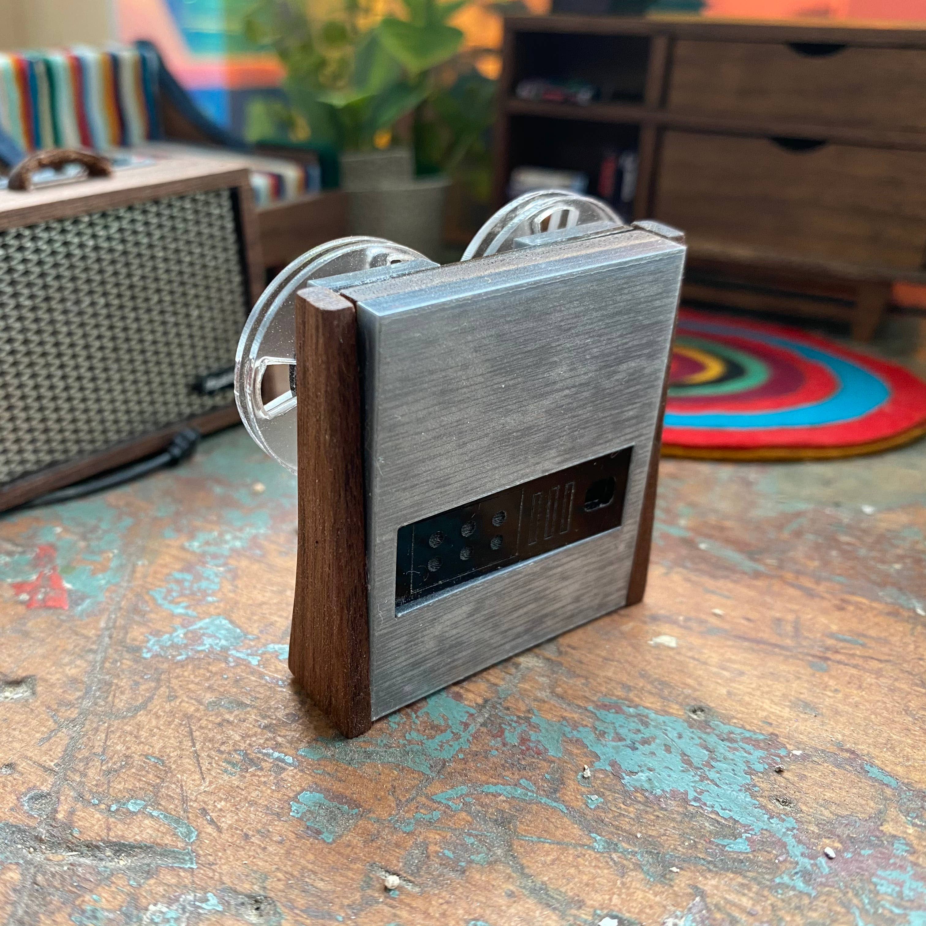 Itty Bitty Mini Mart - Vente Décorations de table - Miniature magnétophone à bande 1:122