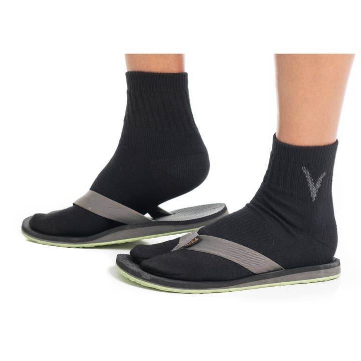 V-Toe Socks, Inc – Engroshandel Strømper - Unisex – Uld Sort Split Toe Tabi Sokker Til Chaco Vandrere Eller Afslappet1