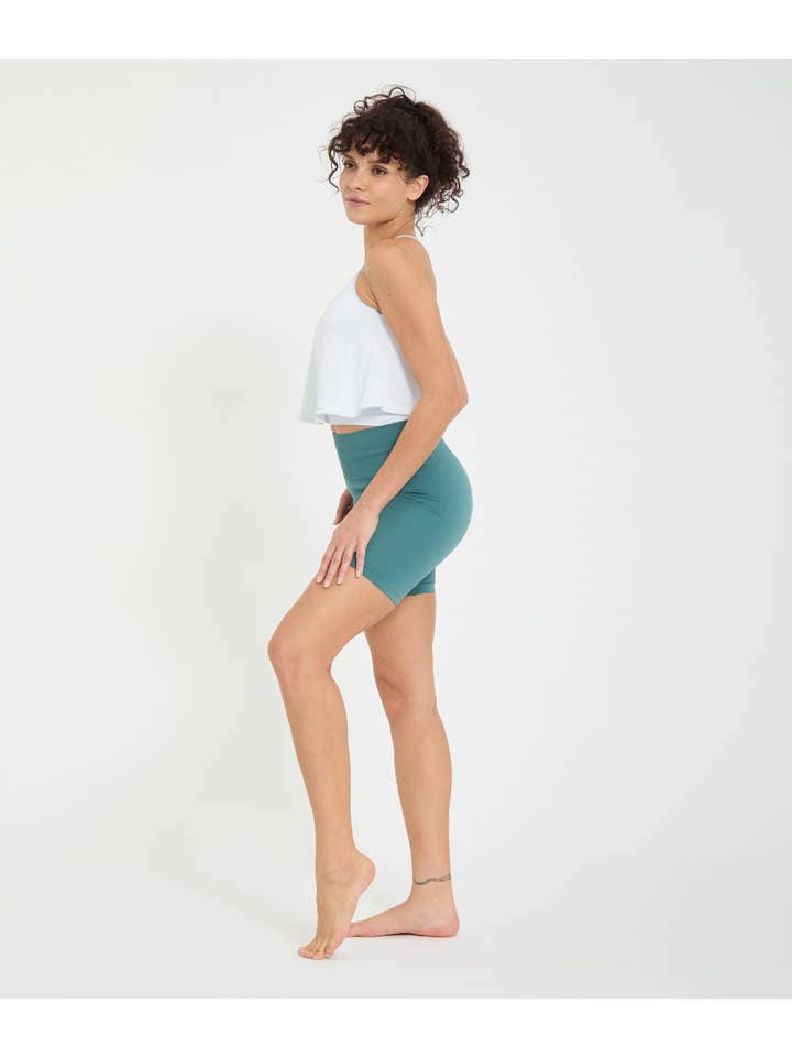 Yoga Searcher - Wholesale Athletic Shorts - Women's - YADU - Yoga shorts