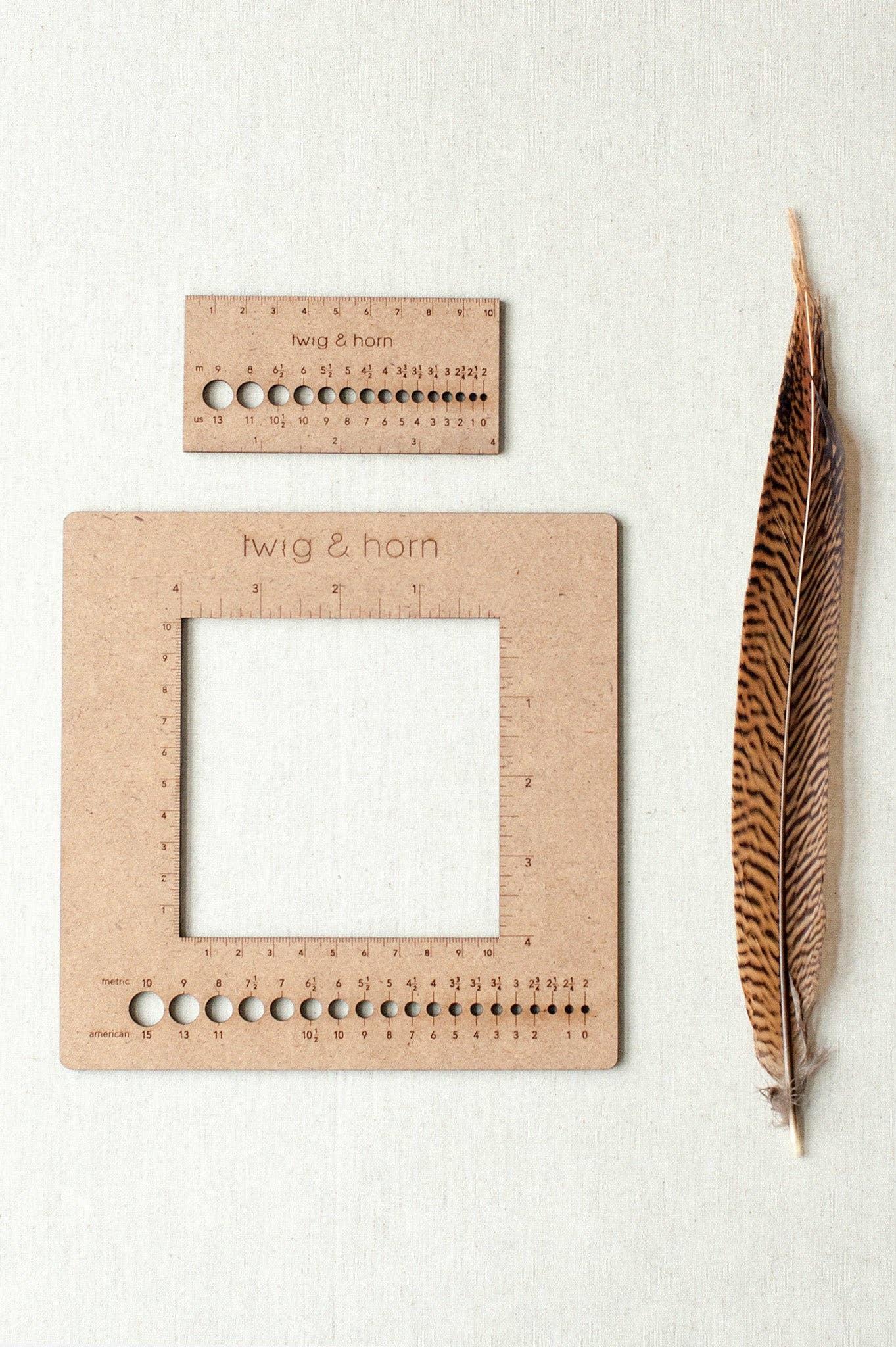 Quince & Co. - Wholesale Knitting/Crochet Supplies - small gauge ruler1