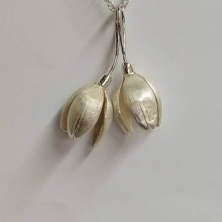 Andrew O'Dell Jewellery – wholesale Pendant/charm necklace – Double Snowdrop pendant