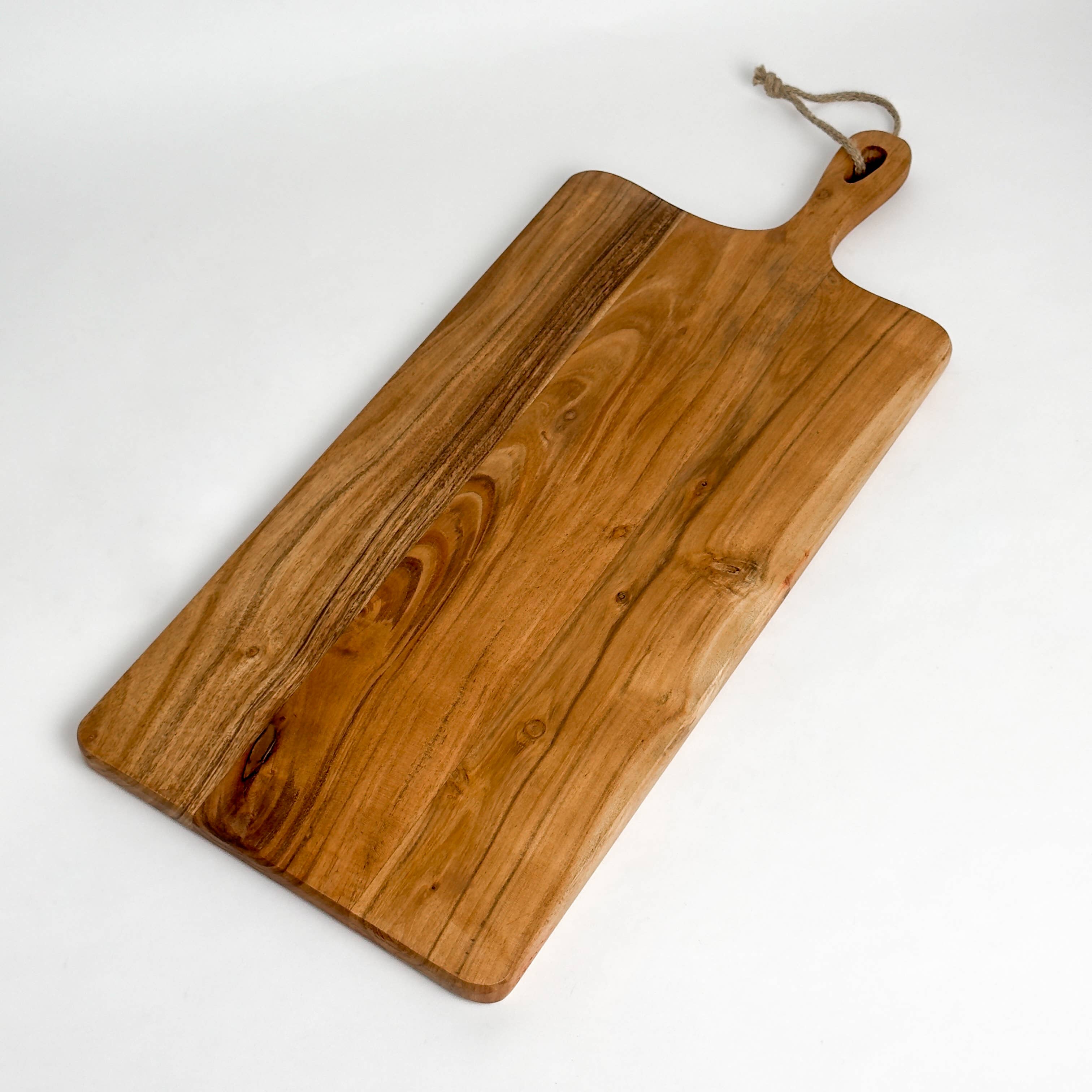 India Handicrafts Inc - Vente Planche à découper - Planche en bois d'acacia avec poignée5