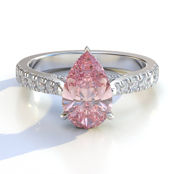 Anillo de diamante de laboratorio de 1,5 quilates, corte pera rosa, halo oculto y pavé - Elina para venta al por mayor de Mohana Jewels - Luxury