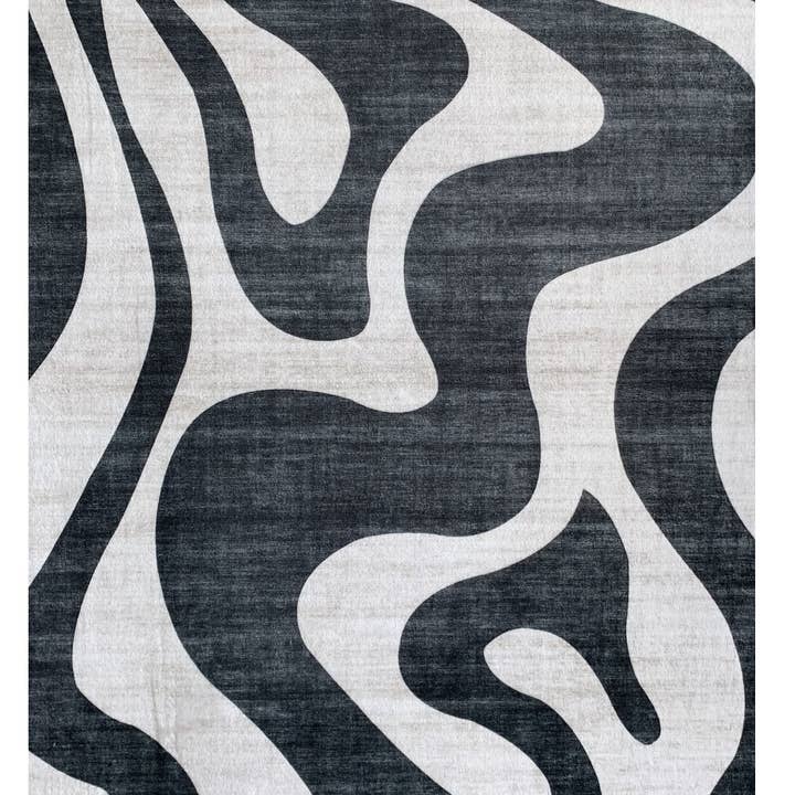 HomeRoots - Wholesale Area Rug - 7' X 10' Black and White Zebra Print Area Rug1