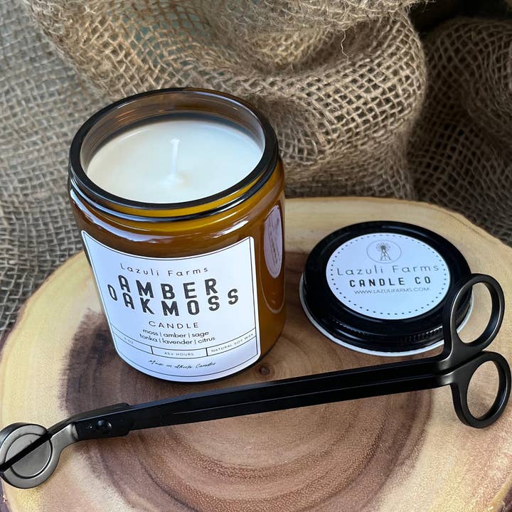 Amber-Eichenmoos-Kerze | Natürliche Sojawachskerze | Moos Salbei Eiche Amber Moschus Tonka Lavendel Zitrus für den Großhandel von Lazuli Farms