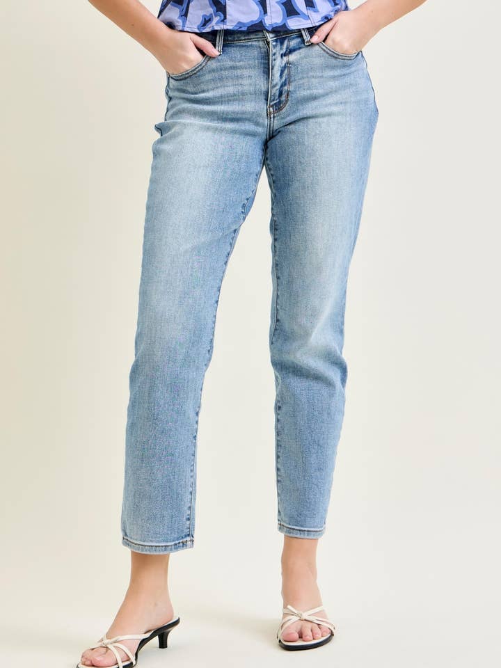 MR Vintage Wash Slim Fit w/ Cell Phone Pocket for wholesale by Judy Blue Jeans