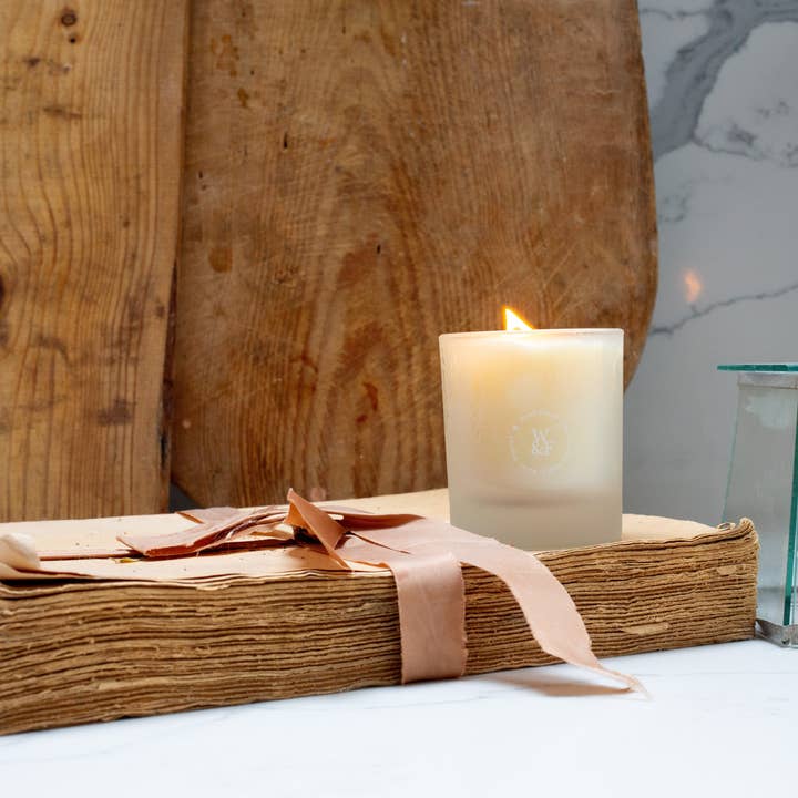 Willow & Finn, British Made | Refillable | Soy Wax Candles – wholesale Burkljus – Midnatt Rosenträdgård Sojaljus