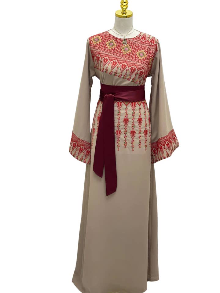 Palestinian Elegance - Vente Robe – femme - Robe Suha Modren Brodée : Une Harmonie Parfaite de Tradition1