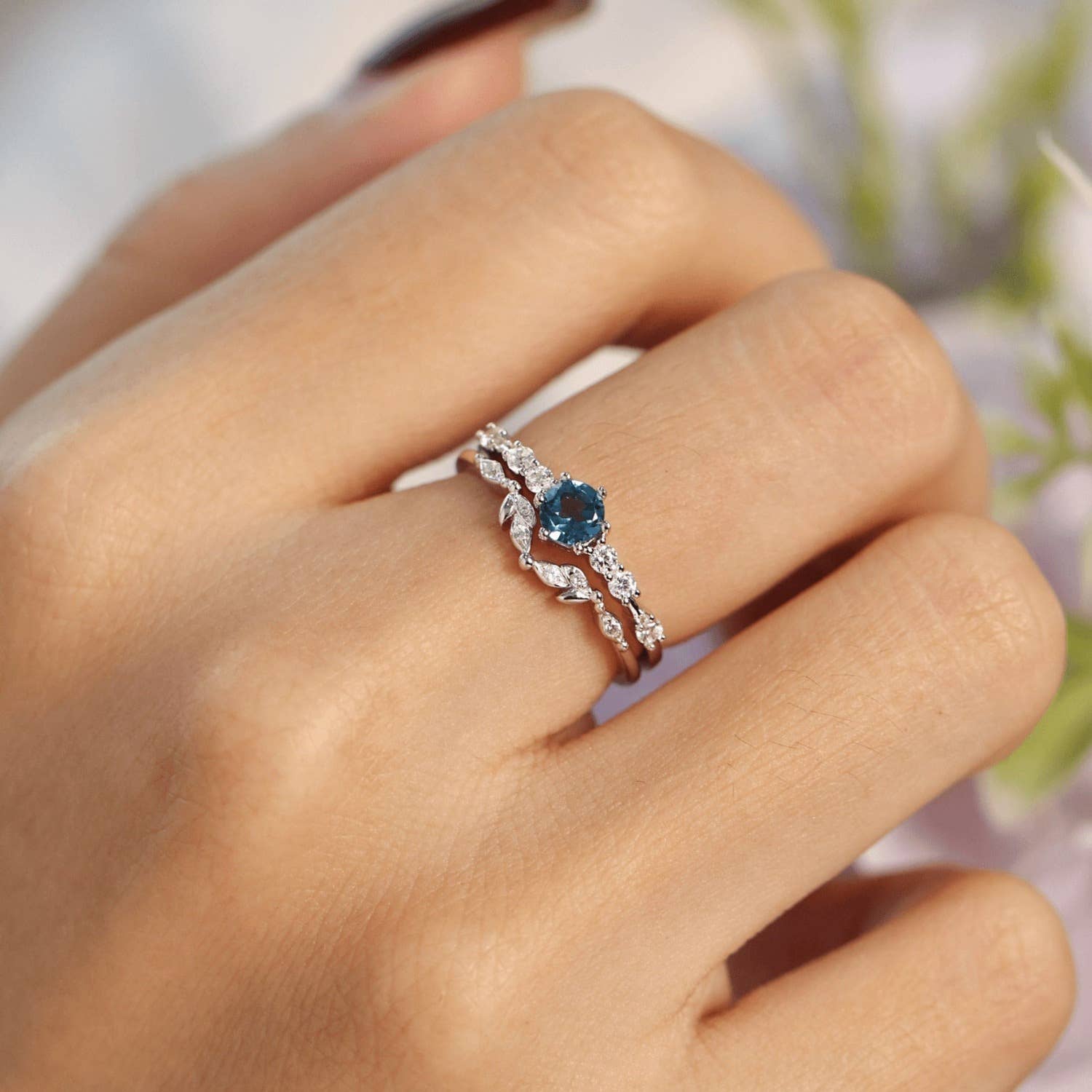 Azura Jewelry – wholesale Multi-stone ring – The Center of the Universe Blue Topaz Ring 3