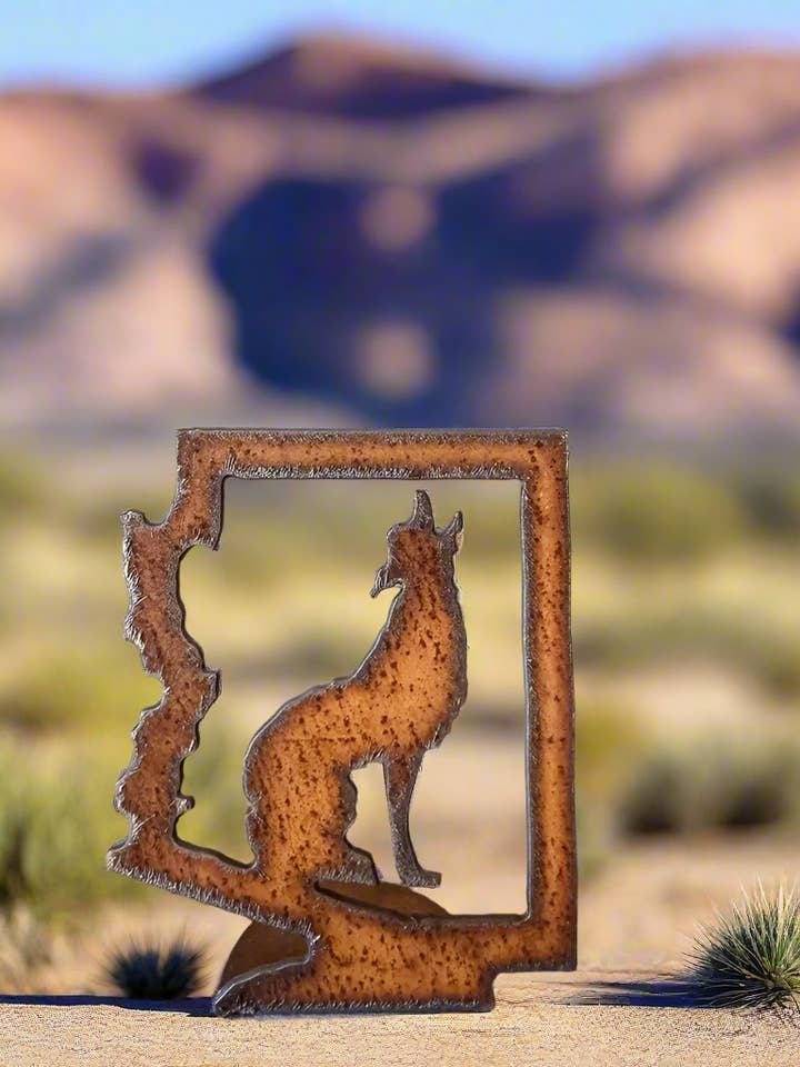 Arizona-omtrek met coyote rustieke metalen prullaria-figuurtje voor wholesale door Universal Ironworks USA