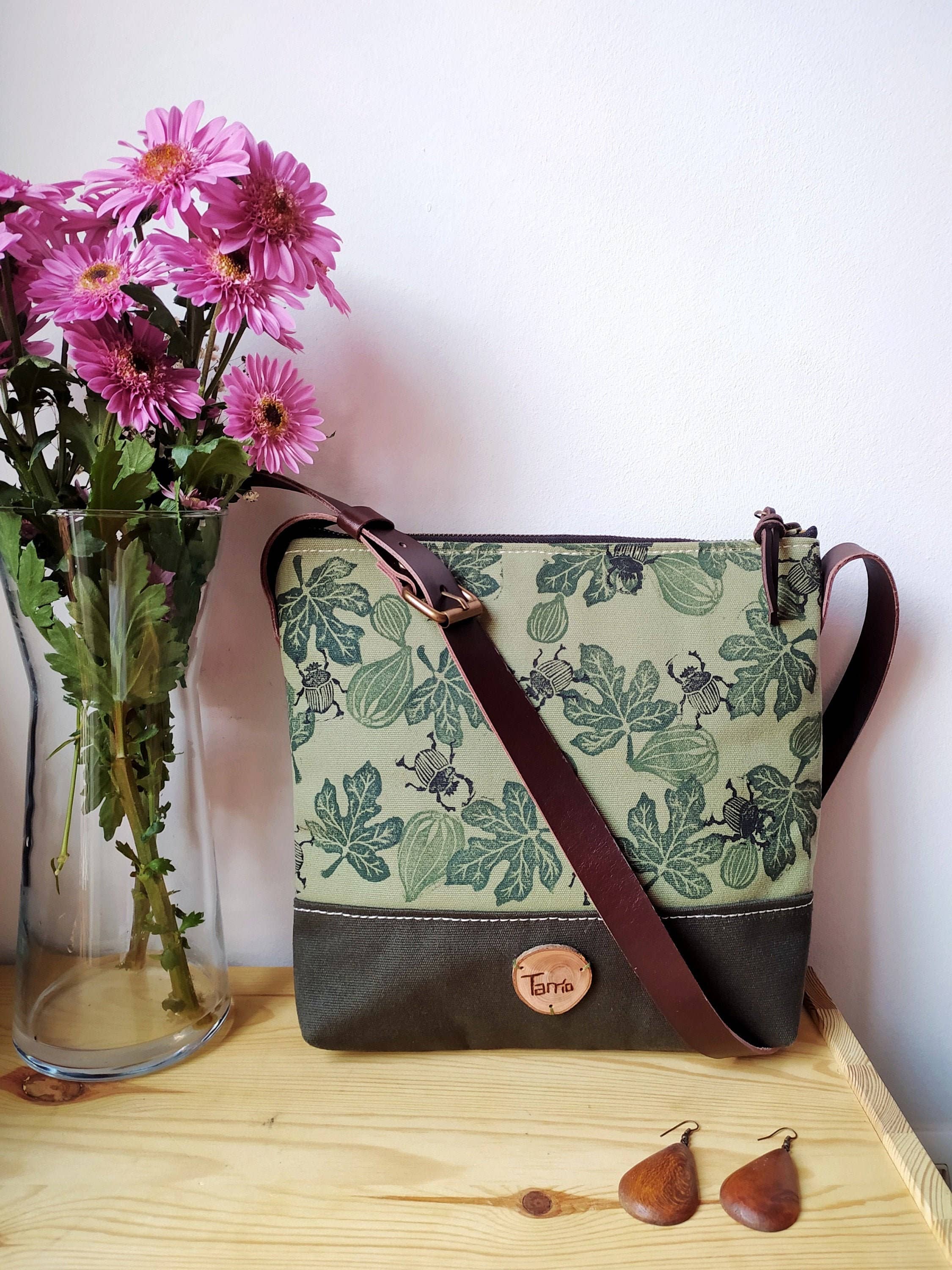 Made in Tarrío - Wholesale Shoulder Bag - Women's - Shoulder bag “Beetles and Leaves”, printed4
