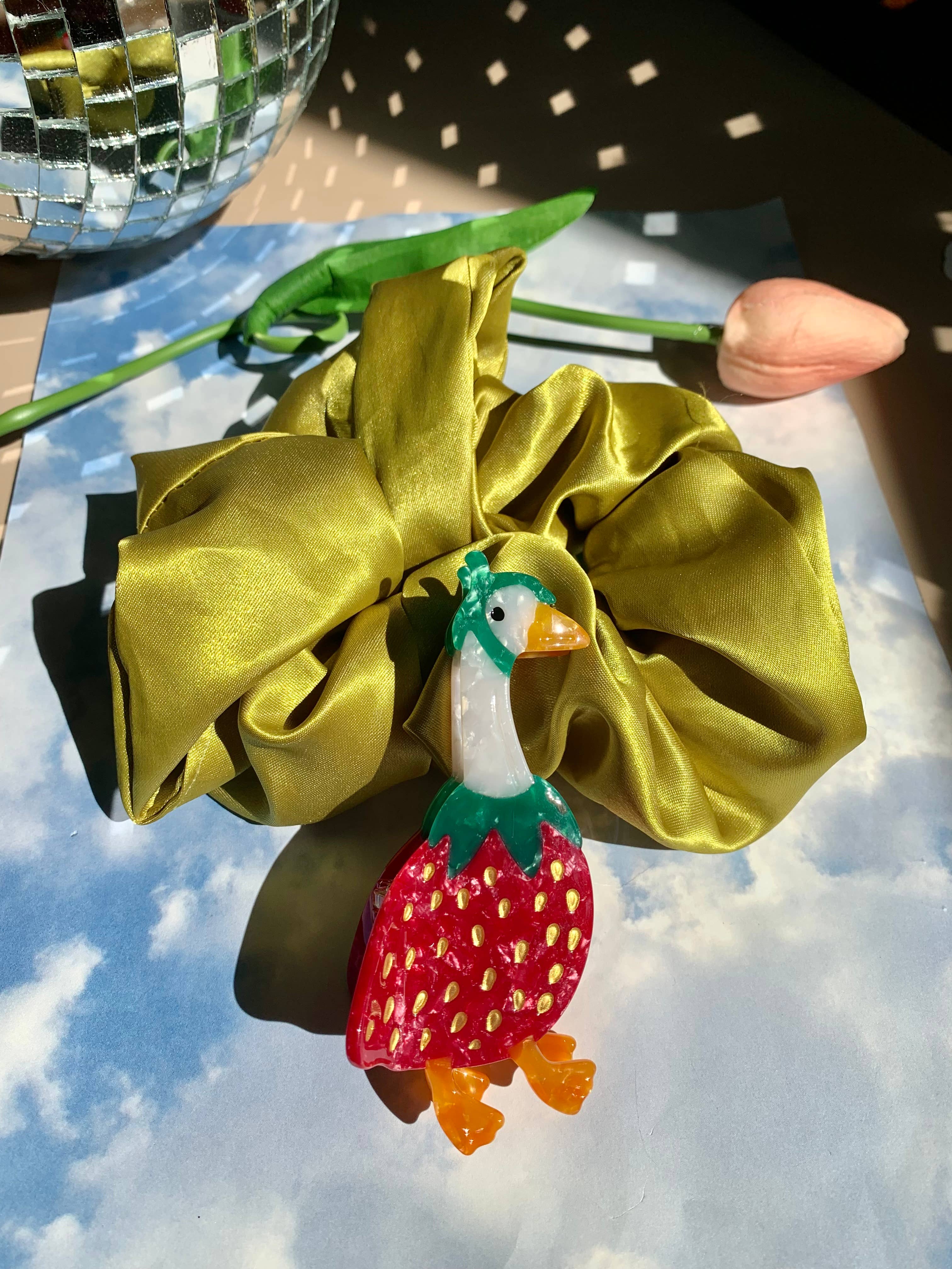 Not Picasso - Wholesale Hair Clip - Women's - Gooseberry Hair Claw6