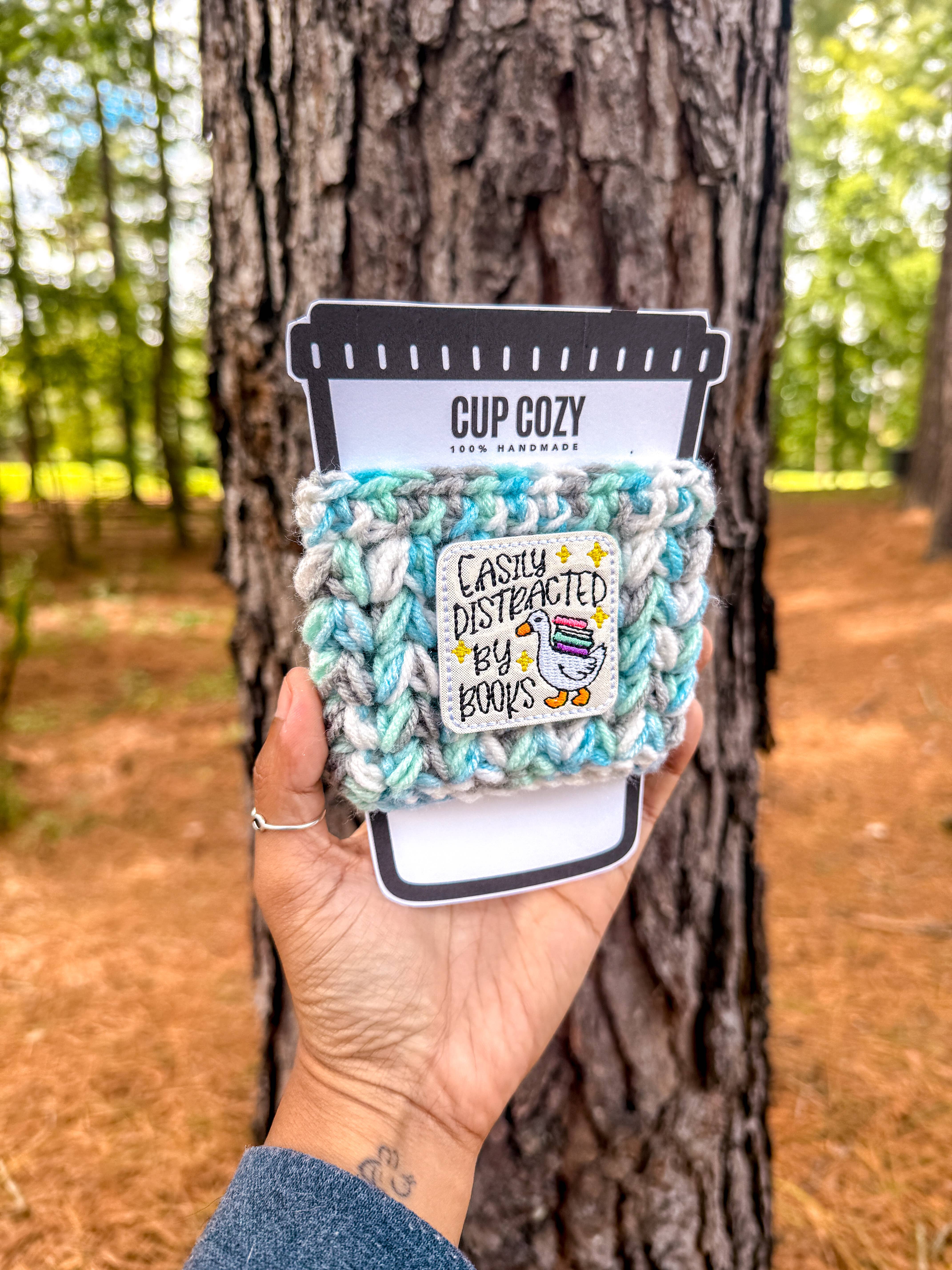 WanderlustBee - Vente Housses de boisson - Facilement distrait par les livres (Blanc) Douillet / Amoureux des livres Douillet2