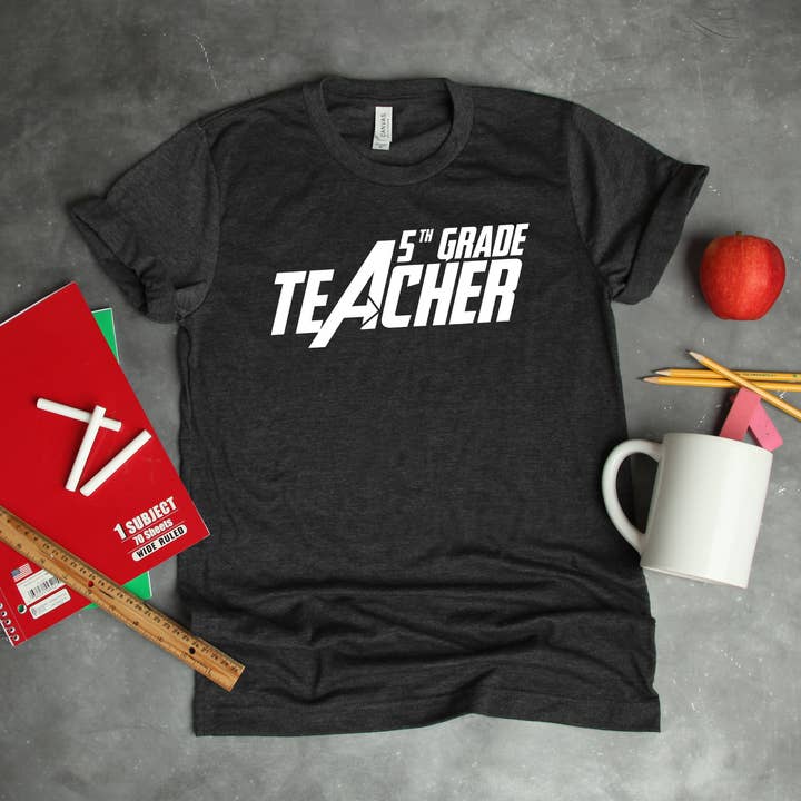 Vingadores Quinta Grade Miras Tinta Gráfica Tee por atacado de Sights Ink