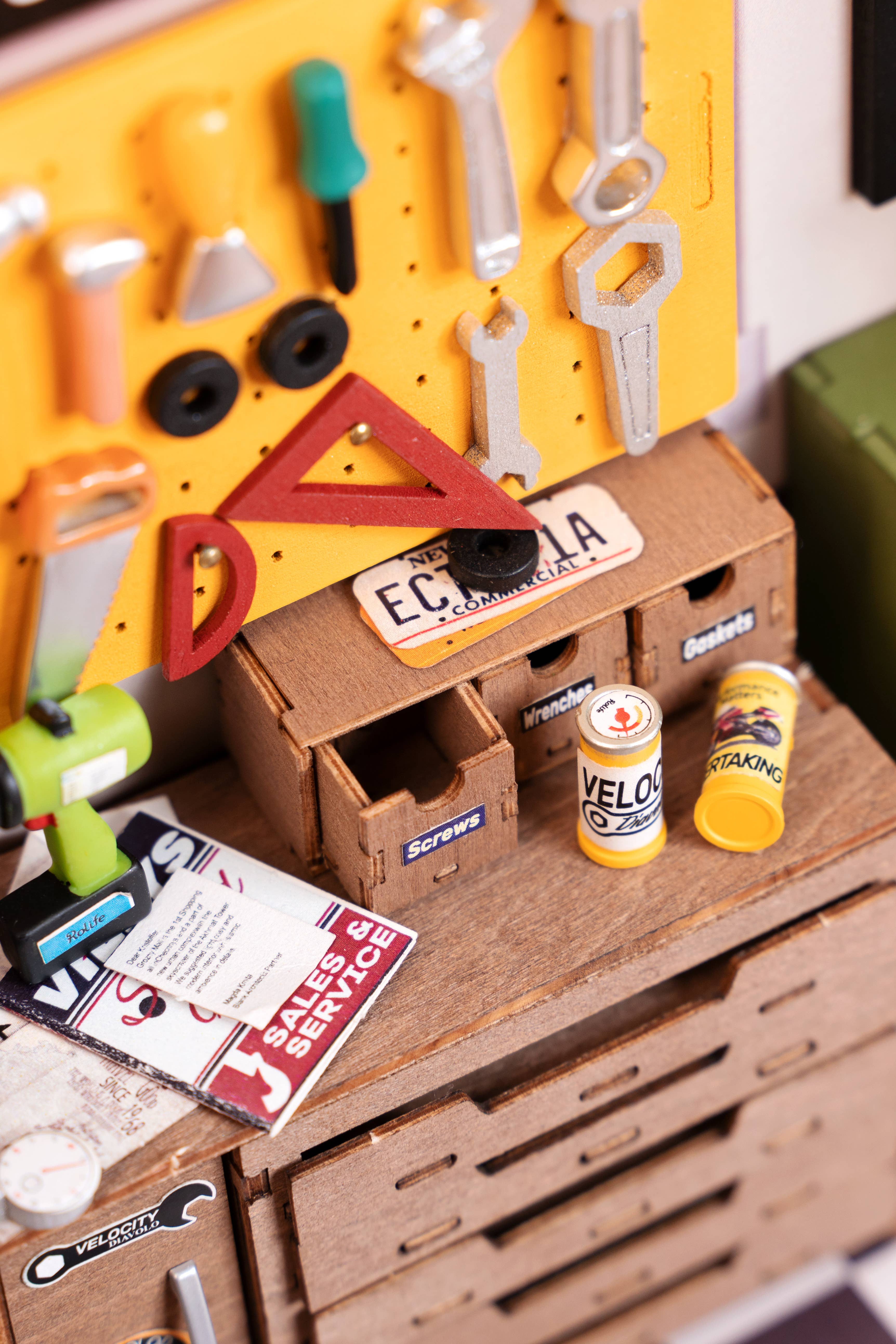 Hands Craft - Wholesale DIY Craft Kit - DIY Miniature House Kit: Garage Workshop8