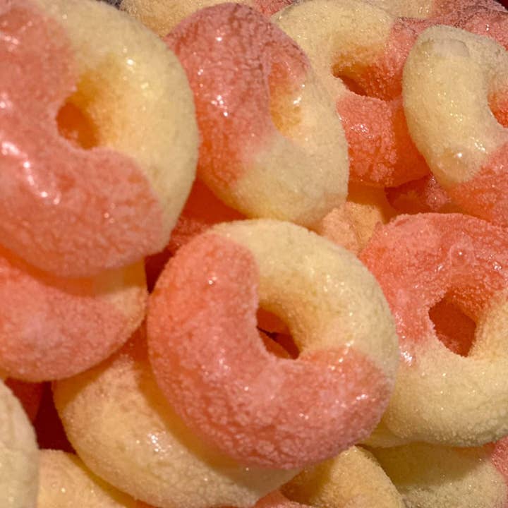 Creative Queen Boutique - Wholesale Hard Candy - Freeze Dried Peach Rings1